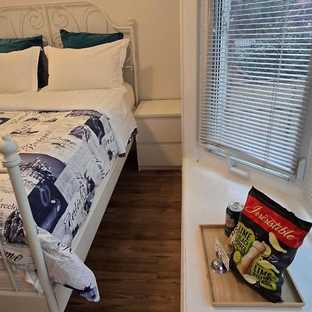 Margie Townhome Suites Toronto Phòng bức ảnh