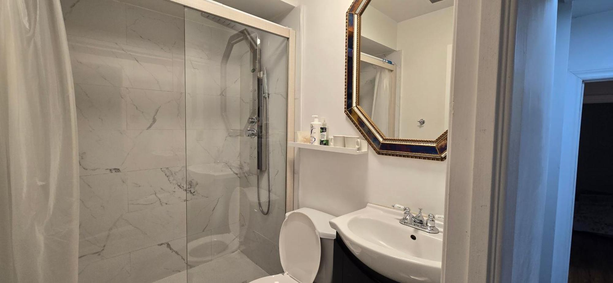 Margie Townhome Suites Toronto Phòng bức ảnh